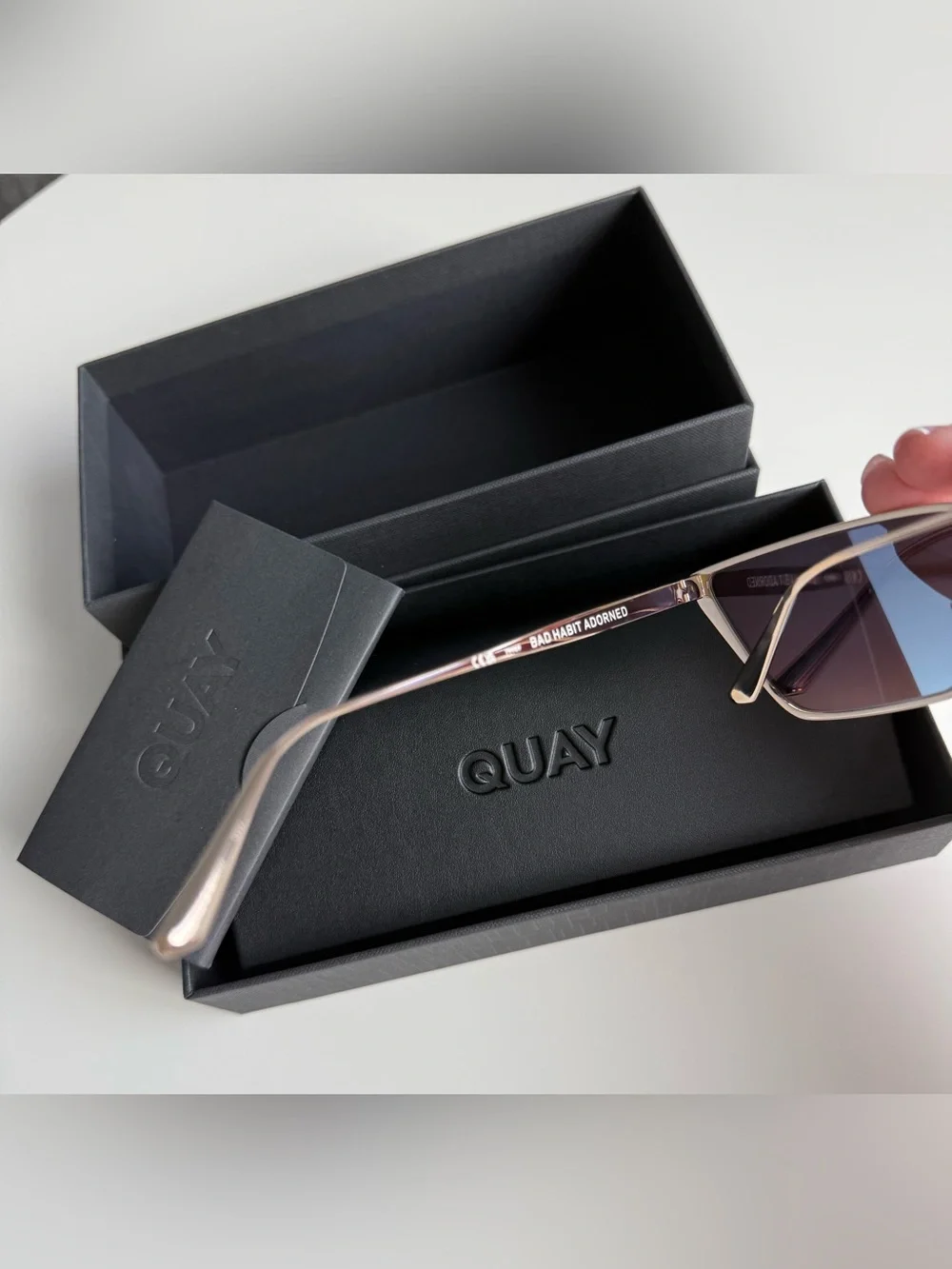 NEW Quay Australia Bad Habit Adorned Sunglasses Gold